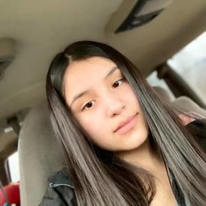 Meet your Posher, Lizzette